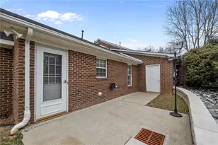 205A Mallard Creek Dr, Graham, NC 27253 - Photo 4