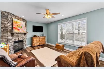 109 Willowbrook Drive, Thomasville, NC 27360 - Photo 4