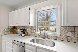 7135 Franklin Rd, Lewisville, NC 27023 - Photo 6