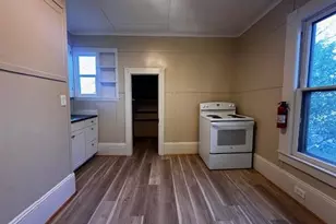 409 Cedar St, Greensboro, NC 27401 - Photo 6