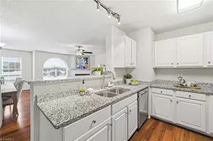 4285 Cedarcroft Ct, Greensboro, NC 27409 - Photo 10