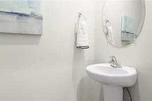 1110 Broholmer Ln, Greensboro, NC 27405 - Photo 12