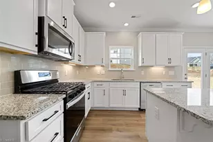 1434 Reading Ct, Burlington, NC 27217 - Photo 8