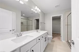 1434 Reading Ct, Burlington, NC 27217 - Photo 10