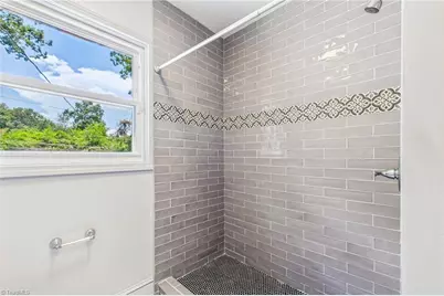 1415 Seminole Drive, Greensboro, NC 27408 - Photo 22