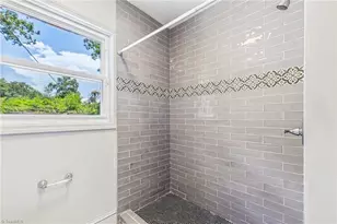 1415 Seminole Dr, Greensboro, NC 27408 - Photo 22