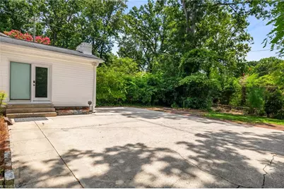 1415 Seminole Drive, Greensboro, NC 27408 - Photo 36