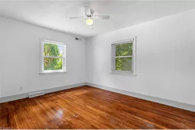 1415 Seminole Drive, Greensboro, NC 27408 - Photo 16