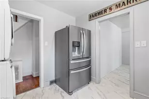 1415 Seminole Dr, Greensboro, NC 27408 - Photo 10