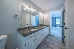 1004 Benton Ct, Reidsville, NC 27320 - Photo 20