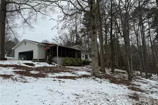 324 Holly Berry Ln, Roxboro, NC 27574 - Photo 8