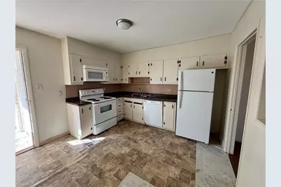 208 Wedgewood Drive, Jamestown, NC 27282 - Photo 2