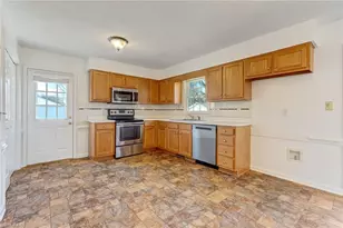 1120 Woodleigh Circle, Reidsville, NC 27320 - Photo 12