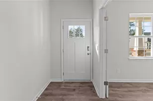 3012 Middle Creek Ln, Greensboro, NC 27405 - Photo 2