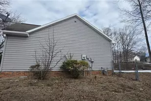 2714 Westgate Dr, High Point, NC 27265 - Photo 4