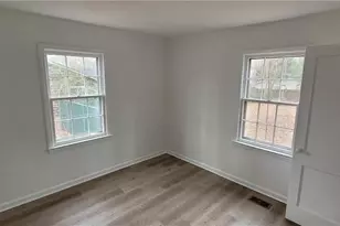 2615 Vanstory St, Greensboro, NC 27407 - Photo 8