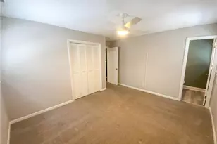 202 Hassellwood Dr, Jamestown, NC 27282 - Photo 4