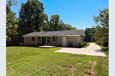 202 Hassellwood Drive, Jamestown, NC 27282 - Photo 24