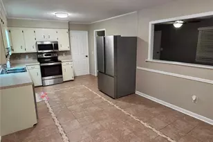 1542 Overlook Dr, Wilkesboro, NC 28697 - Photo 6