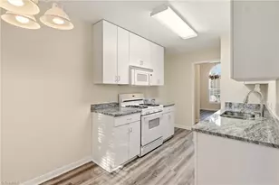 1200 Bayford Ct, High Point, NC 27265 - Photo 10