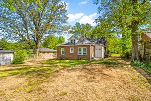 316 Spring St, Thomasville, NC 27360 - Photo 44