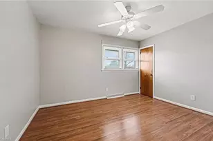 106 Hall St, Graham, NC 27253 - Photo 16