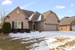 104 Gentle Pond Ct, Winston-Salem, NC 27107 - Photo 2