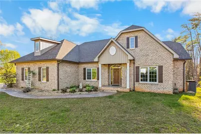 153 Woodridge Drive, Mount Airy, NC 27030 - Photo 2