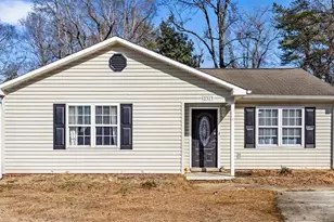 2313 Phillips Ave, Greensboro, NC 27405 - Photo 2