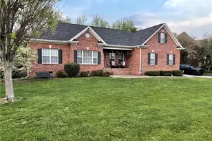 915 Kaye Gibbons Ct, Kernersville, NC 27284 - Photo 1