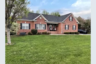 915 Kaye Gibbons Court, Kernersville, NC 27284 - Photo 2
