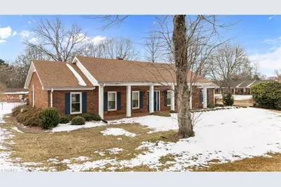 1448 Spring Hill Circle, Kernersville, NC 27284 - Photo 2