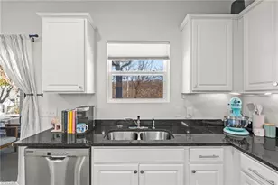 1981 Glenburn Dr, Winston-Salem, NC 27127 - Photo 14