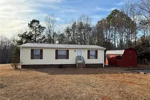 6025 River Heights Dr, Ramseur, NC 27316 - Photo 2