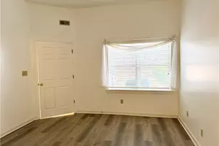 205 Standish Dr, Chapel Hill, NC 27517 - Photo 8