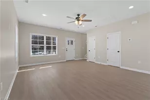 411 NE 28th St, Winston-Salem, NC 27105 - Photo 12