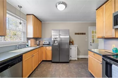 2865 Quincy Drive, Winston-Salem, NC 27103 - Photo 18