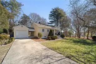 2865 Quincy Dr, Winston-Salem, NC 27103 - Photo 4