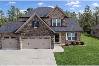 2826 Fallin Court, High Point, NC 27262 - Photo 2