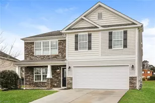 1310 Waldridge Ct, Greensboro, NC 27406 - Photo 2