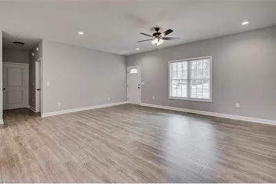 543 Hawthorne Drive, Asheboro, NC 27205 - Photo 4