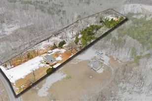 241 Willowlake Rd, Greensboro, NC 27405 - Photo 6