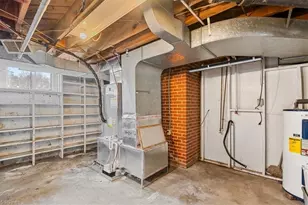 241 Willowlake Rd, Greensboro, NC 27405 - Photo 26