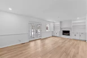 3003 Edgewater Dr, Greensboro, NC 27403 - Photo 14