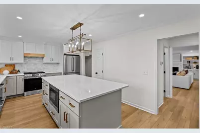 3003 Edgewater Drive, Greensboro, NC 27403 - Photo 12