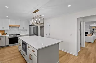 3003 Edgewater Dr, Greensboro, NC 27403 - Photo 12