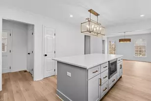 3003 Edgewater Dr, Greensboro, NC 27403 - Photo 10