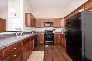 4757 Tatton Park Cir, Winston-Salem, NC 27103 - Photo 2