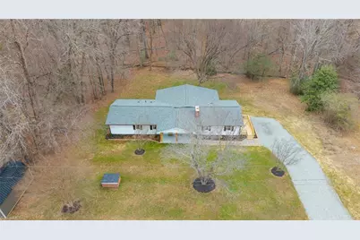 1528 Idlewild Avenue, Burlington, NC 27217 - Photo 18