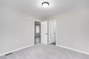 1528 Idlewild Ave, Burlington, NC 27217 - Photo 48